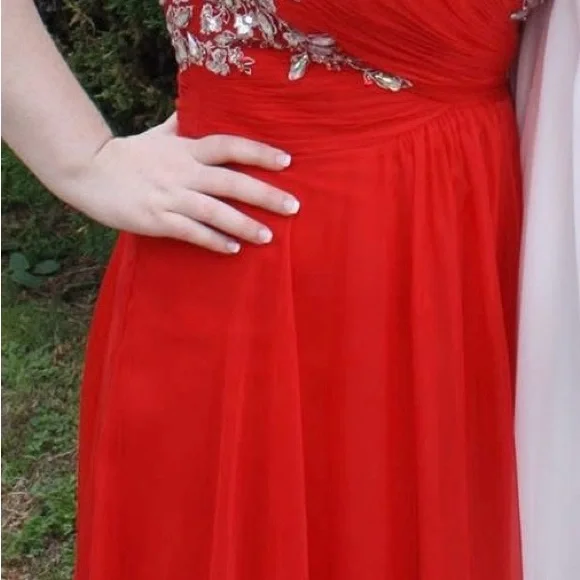 Red Embellished Ruched Long Prom Gown - Picture 5 of 5